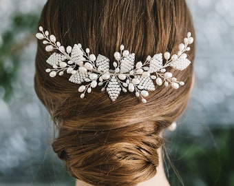 Freshwater Pearl Bridal Headpiece • Bridal Hair Accessory • Pearl Wedding Comb •  Floral Wedding Comb • Bridal Hair Accessory • 2539