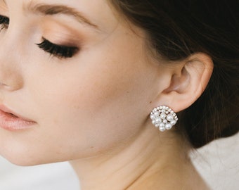 Pearl Cluster Studs • Pearl Studs • Classic Pearl Studs • Cluster Pearl Earrings • Elegant Pearl Stud Earrings • Pearl Earrings • 4437