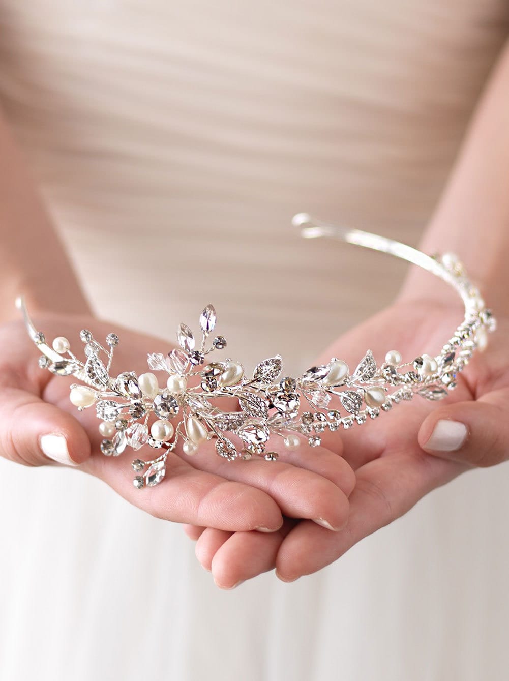 Pearl & Crystal Bridal Headband, Side Wedding Headpiece  display picture 3
