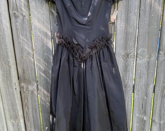 Vintage 80s Deadstock Kathryn Conover black midi ruffle dress