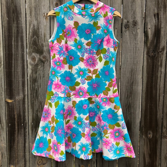 Vintage floral drop waist dress!