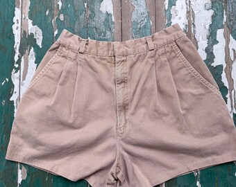 Vintage 1970s short shorts beige pleated by Happy Legs