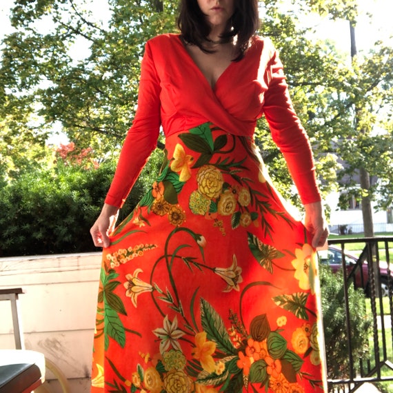 1970s vintage vibrant floral long sleeve maxi dres