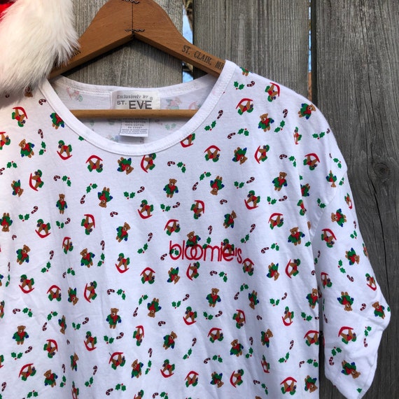 Bloomingdale’s Christmas bear night shirt. Deadst… - image 4