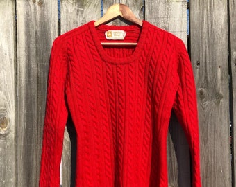 1970s vintage White Stag red cable knit ski sweater with scoop neck. Free shipping