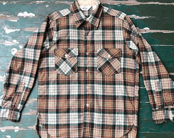 vintage Woolrich plaid wool shirt in Large