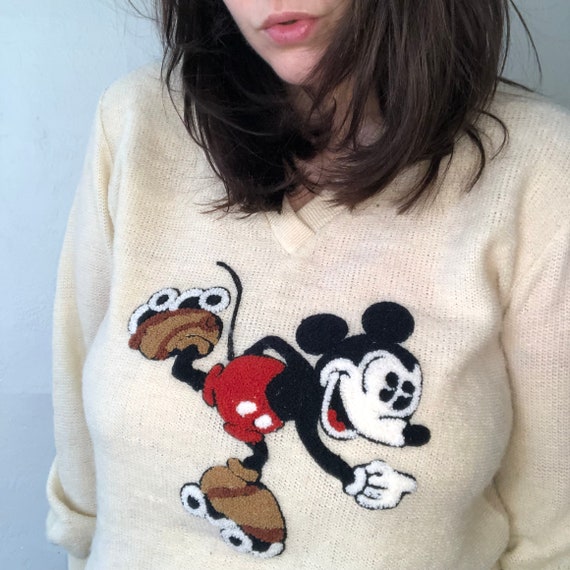 Vintage tufted Mickey Mouse roller skating sweater - image 9