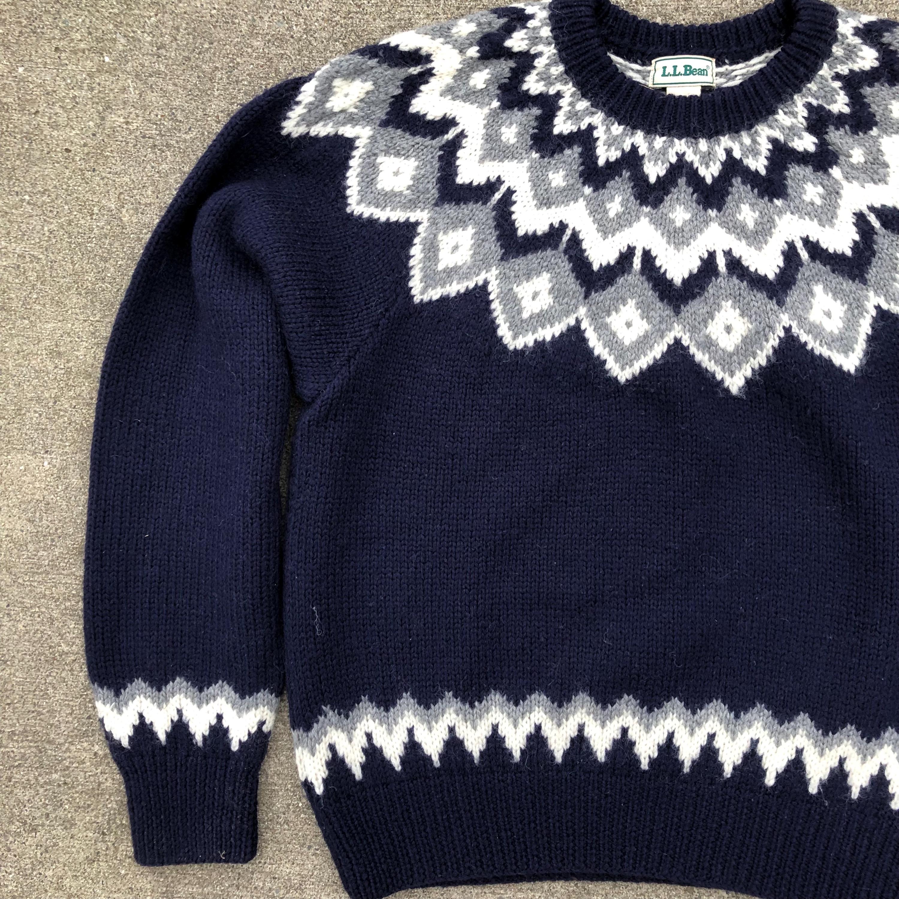 Vintage L.L. Bean Icelandic Wool Navy and White Pullover Sweater 