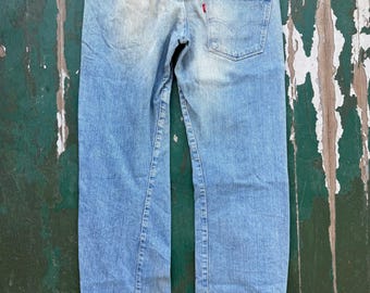 Y2K ヨーロッパ製 Levi エンジニアードツイストシーム バックルバック バレルレッグジーンズ