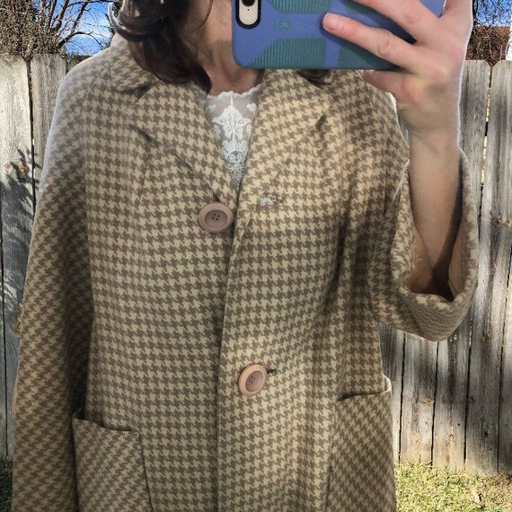 1960s/70s union made vintage houndstooth coat wit… - image 7