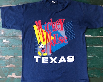 vintage 1990s Walt Disney Mickey Mouse Texas mockneck tee