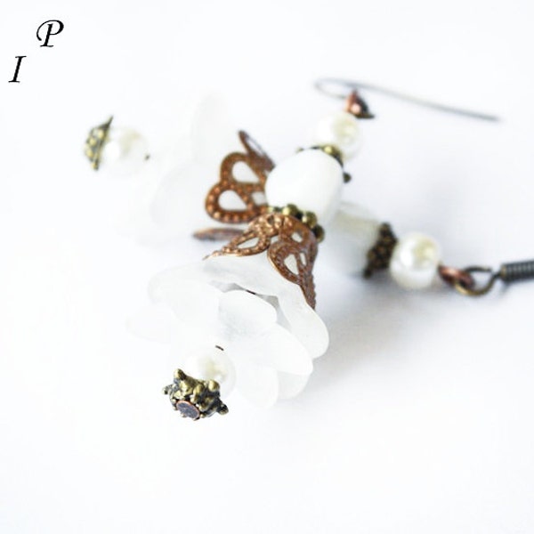 Lucite flower dangle white earrings bronze filigree vintage chic women gift