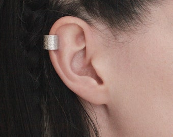 Juego de aretes ajustables de aluminio y plata: aretes hechos a mano sin perforar