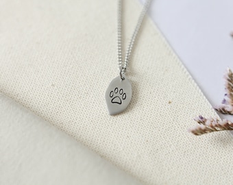 Paw necklace Minimalist Paw Necklace Pendant Dainty Necklace With Initial Personalized Paw Necklace Paw Charm Jewelry Dog Paw Pet Jewelry