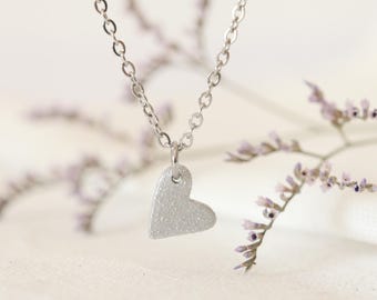Collar con colgante de corazón de aluminio hecho a mano - Cadena de acero inoxidable