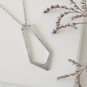 Ringhouder ketting, geometrische ringhouder ketting, minimalistische ringhouder, ringhouder ketting, ringhouder ketting voor haar