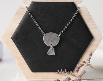 Collar minimalista de vidrio marino: colgante de aluminio hecho a mano, cadena de acero inoxidable