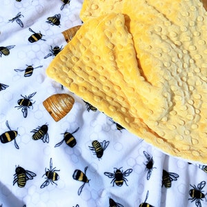 Bee Keepers Minky Blanket, Personalized Minky Throw Blanket, Bumble Bee Lovers, Honey Bee Minky Baby Blanket image 3