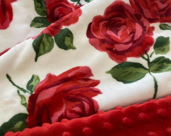 Red Rose Floral Minky Throw Blanket: Soft Adult Blanket (58x50 inches)