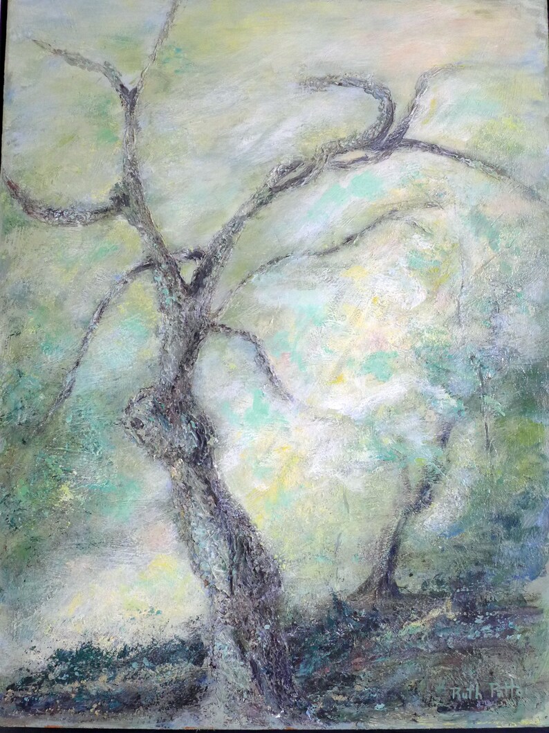 Puede incluir: Pintura abstracta de un &aacute;rbol con un tronco grueso y ramas que se extienden hacia un cielo verde claro y blanco. La pintura tiene una sensaci&oacute;n suave y de ensue&ntilde;o.