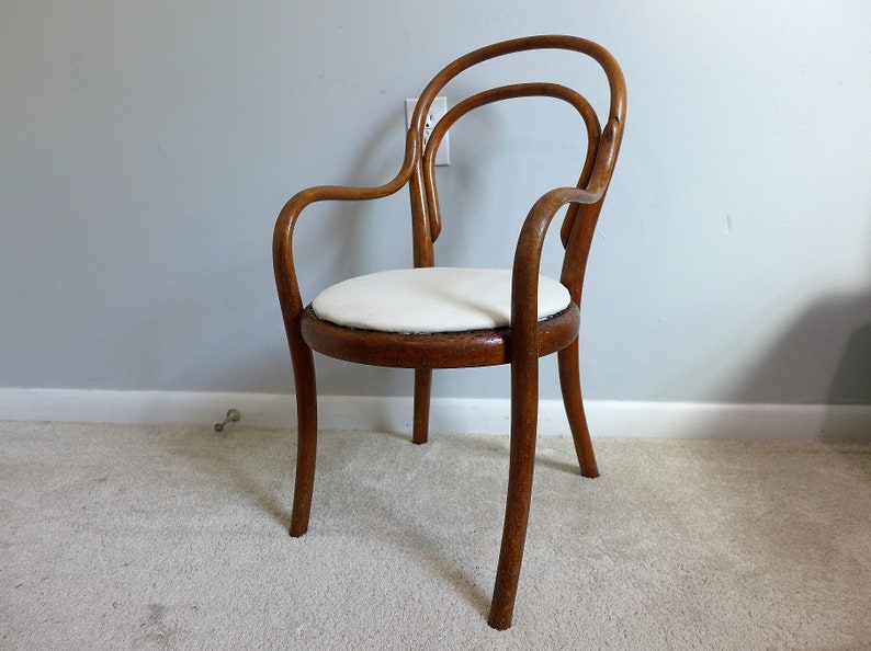Antique Thonet Child S Armchair No 01 Model Bentwood Vintage Arm Chair Doll Plant Stand Accent Removable Padded Seat