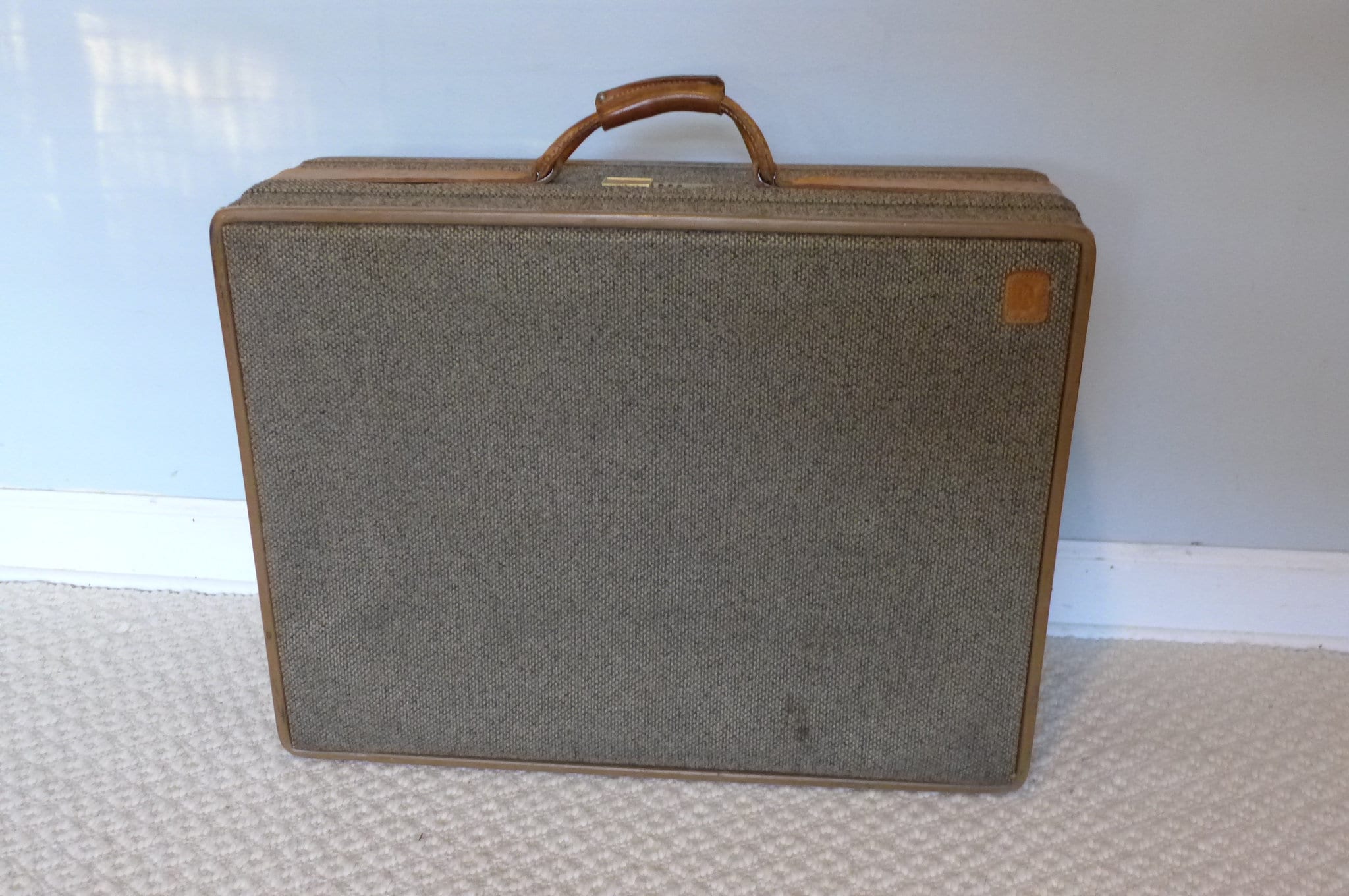 Vintage 25 Inch Hartmann Tweed Tan Leather Suitcase With 