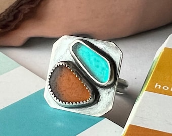 Sea Glass Ring Two-Tone Double Bezel Oxidized Sterling Silver with Double Round Band
