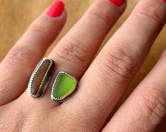 Two-Tone Sea Glass Double Bezel Semi-Adjustable Ring Size 7.5 Earthtones Green and Brown