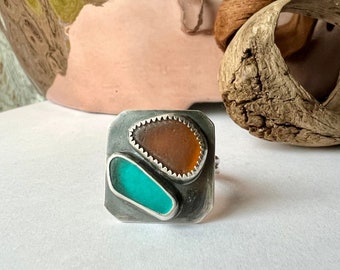 Sea Glass Ring Two-Tone Double Bezel Oxidized Sterling Silver with Double Round Band