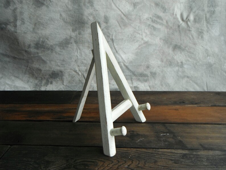 Little Easel redesigned in Cream Etsy