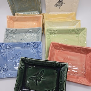 Soap Dish: Bee in Flight Garden