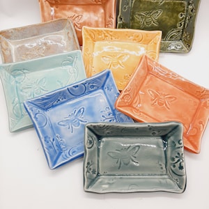Soap Dish: Bee in Flight Garden