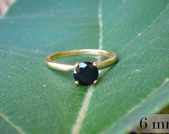 Black Spinel Gold Ring, Black Diamond Alternative, Engagment Ring, 6mm (1 ct) Black Spinel, 14k Gold Ring with Black Spinel Gemstone