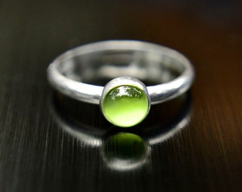 Peridot Ring, August Birthstone, Sterling Silver Stacking Ring with Peridot Cabochon, Bridesmaids Gift