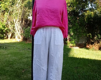 Linen Crop Patch Pant, 2 pockets and elastized waistband.