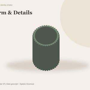 May include: A dark olive green cylindrical object with a serrated, gear-like top and bottom edge. The text MAYBELS / DIGITAL STUDIO and Form & Details appear in the upper left corner, with Direkt aus der STL-Datei gerendert &middot; Digitaler Download below.