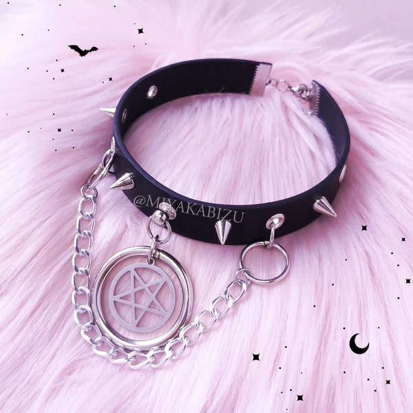 Pastell Goth Choker mit Pentagramm O-Ring Kette Spikes. Gothic Grunge Kokette Hexe Alter Schmuck. Schwarz Pink Kawaii Menhera Harajuku Halsband