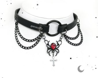 Collier ras de cou noir araignée avec chaîne et joint torique alternative witchy gothique halloween bijoux