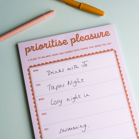 Prioritise Pleasure Magnetic Planner