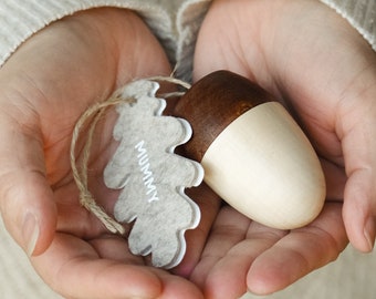 Personalised Mother's Day Gift - Thanks for helping me grow Keepsake - Wooden Acorn Decoration, Personalised gift, Keepsake Gift for Mum