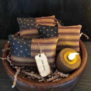 Primitive American Flag Bowl Fillers