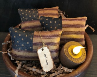 Primitive American Flag Bowl Fillers
