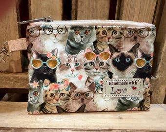 Cool Kitties Compact Zipper Pouch / Keychain Wallet with Swivel Hook 6x4.5 inch