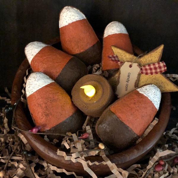 Primitive Grubby Candy Corn and Mustard Star Bowl Fillers
