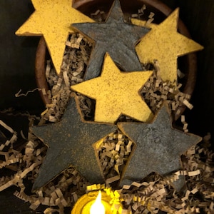 Primitive Americana Stars Bowl Fillers, Black and Mustard