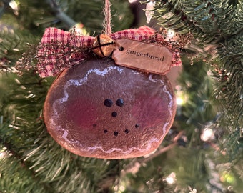 Grubby Primitive Gingerbread Girl Face Ornament with burgundy and Cream (small check) Homespun and Sweet Annie