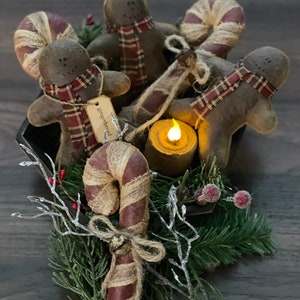 Primitive Christmas Candy Canes And Gingerbread Men Bowl Fillers / Ornies