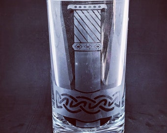 Bien-aimé Viking Vinyl Mjolnir Beer Mug