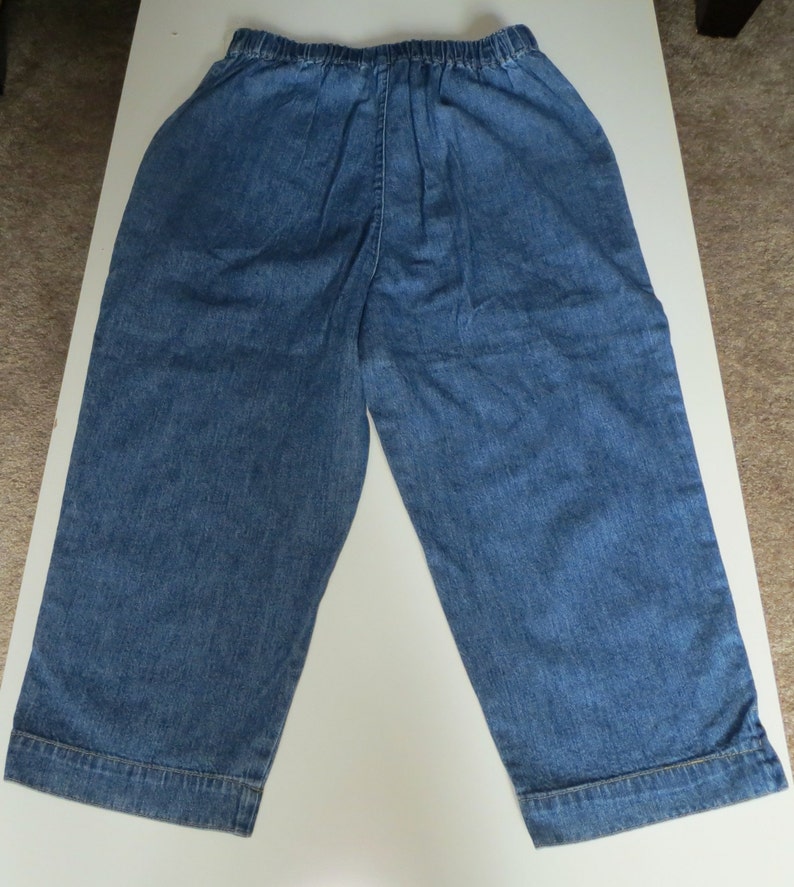 Vintage Retro Liz Claiborne Women Teen Demin Jean Blue Pants Capris Petite Size 6 NWT New With Tag Never Worn