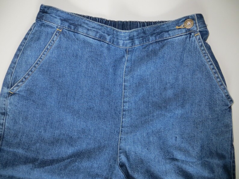 Vintage Retro Liz Claiborne Women Teen Demin Jean Blue Pants Capris Petite Size 6 NWT New With Tag Never Worn